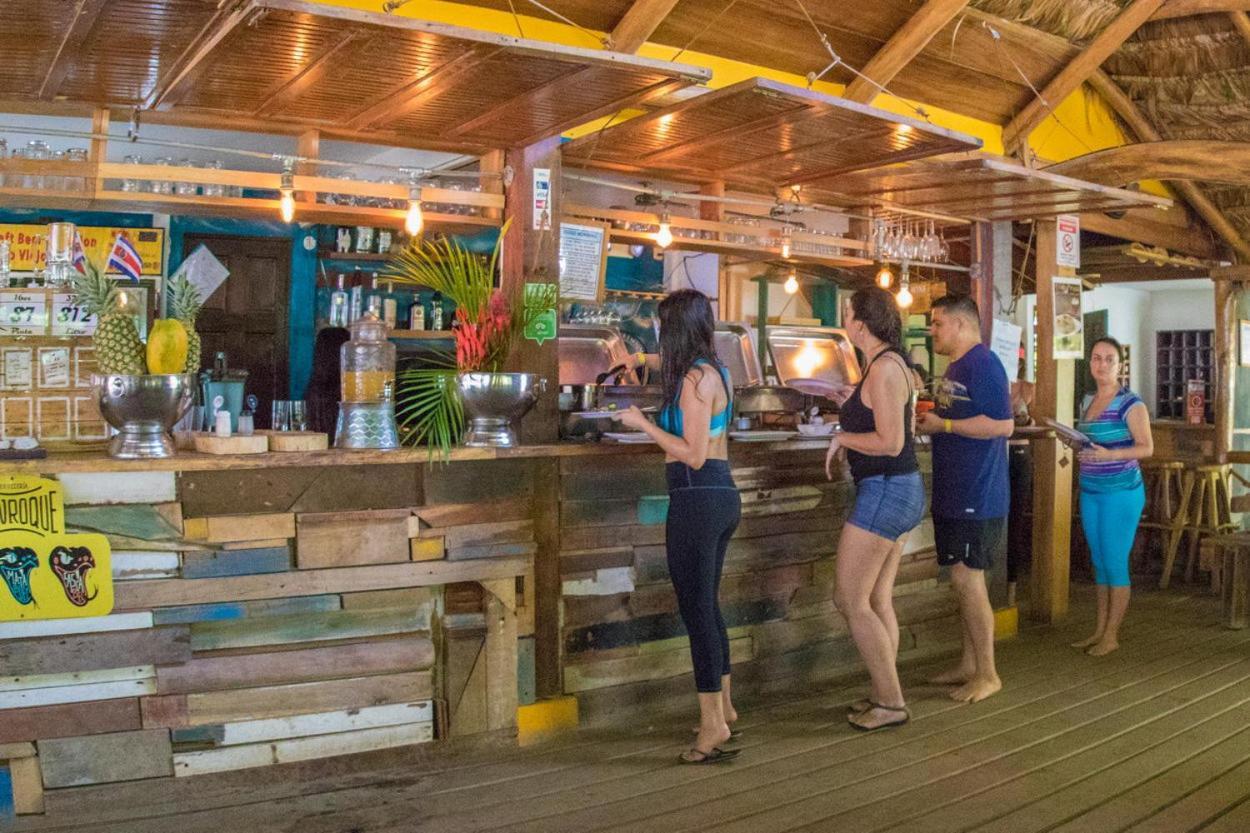 Playa 506 Beachfront Hostel Puerto Viejo de Talamanca Екстериор снимка