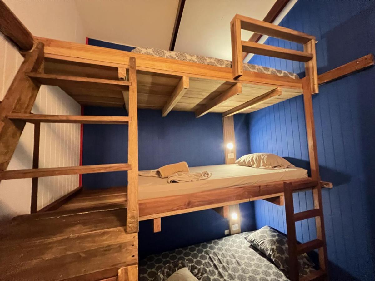 Playa 506 Beachfront Hostel Puerto Viejo de Talamanca Екстериор снимка