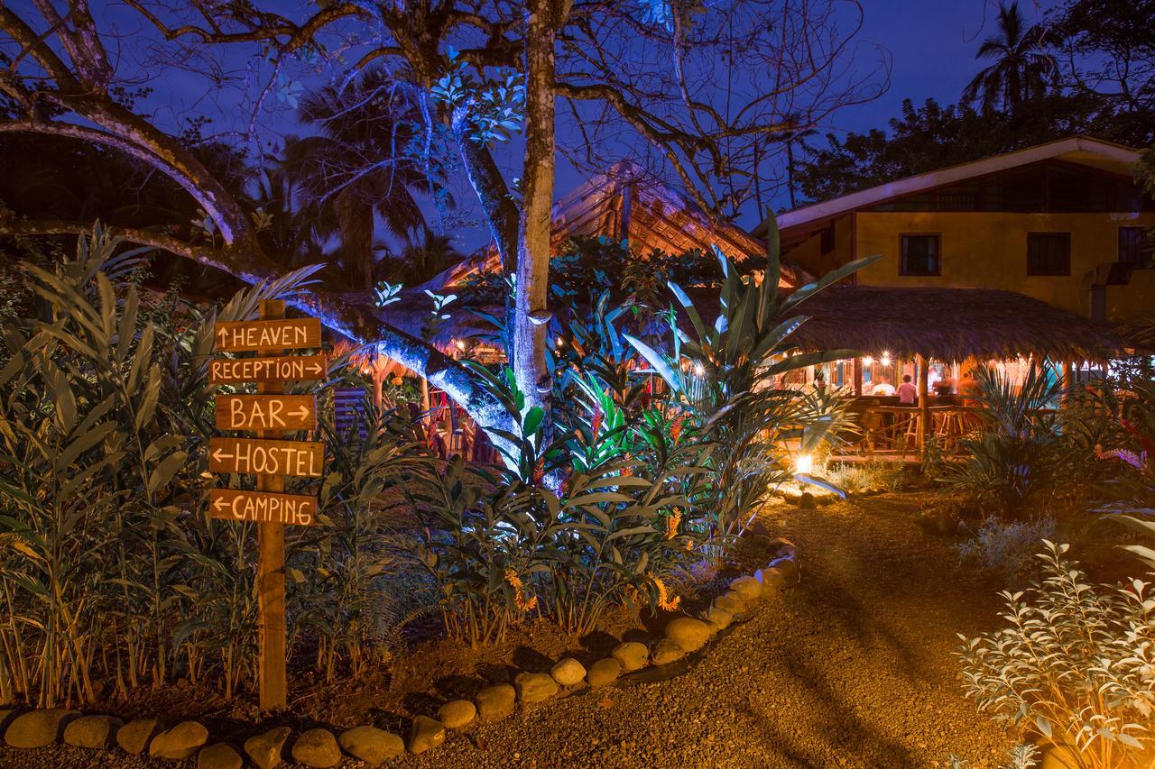 Playa 506 Beachfront Hostel Puerto Viejo de Talamanca Екстериор снимка