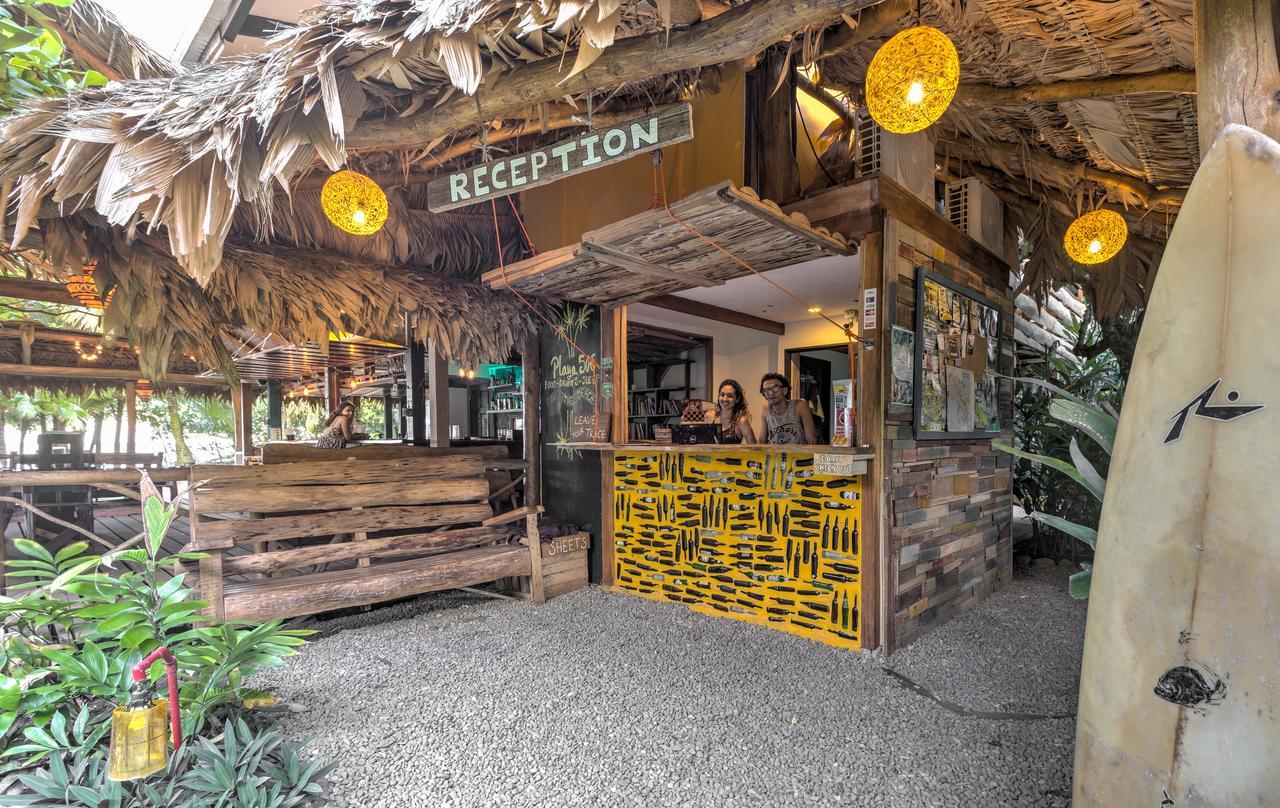 Playa 506 Beachfront Hostel Puerto Viejo de Talamanca Екстериор снимка