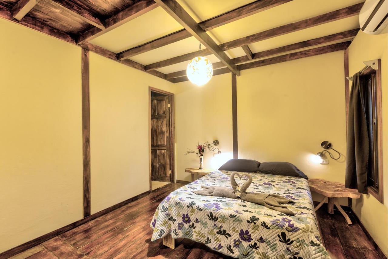 Playa 506 Beachfront Hostel Puerto Viejo de Talamanca Екстериор снимка